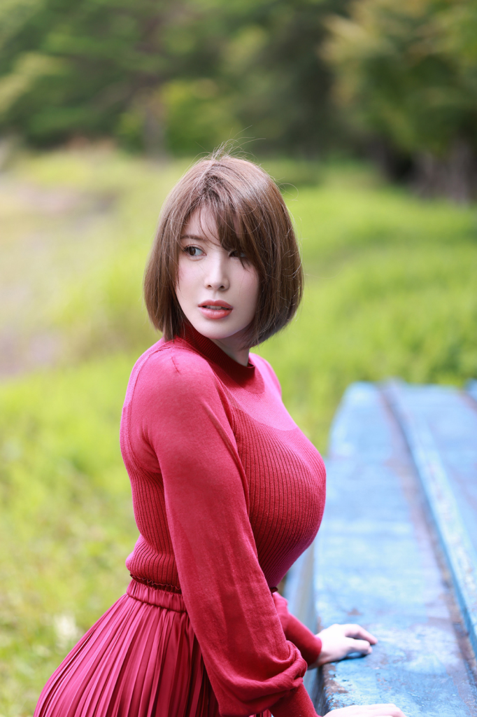 ฮิการุ นางิ