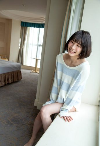 Airi-Suzumura-21
