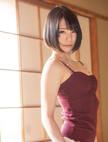 Airi-Suzumura-28