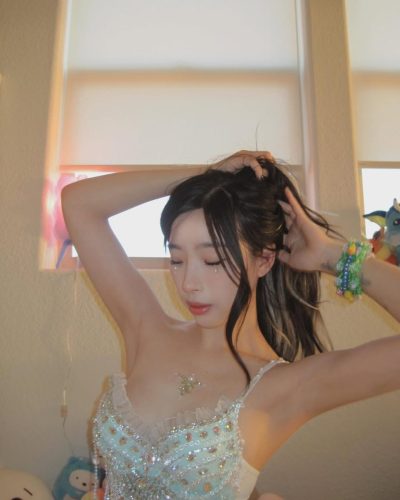 Elle-Lee-1