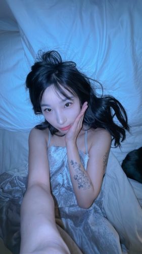 Elle-Lee-21