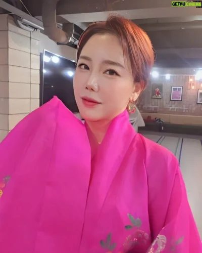 Lee-Chae-dam-22