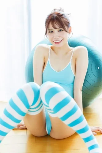 Miho-Nana-23