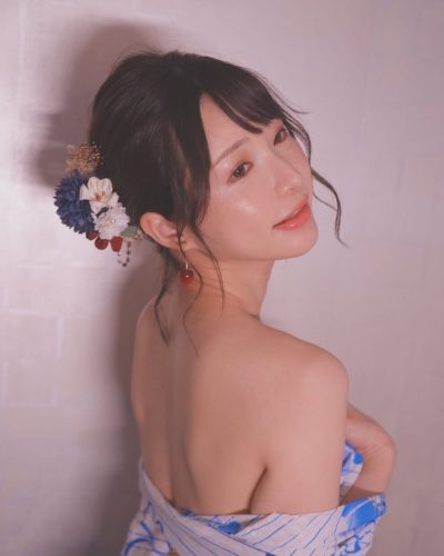 Moe-Amatsuka-1