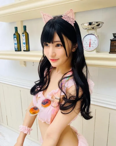 Shoko-Takahashi-1