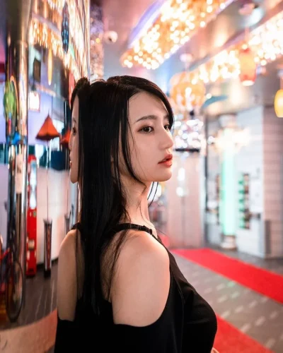 Shoko-Takahashi-54