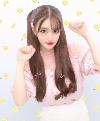 Shoko-Takahashi-56